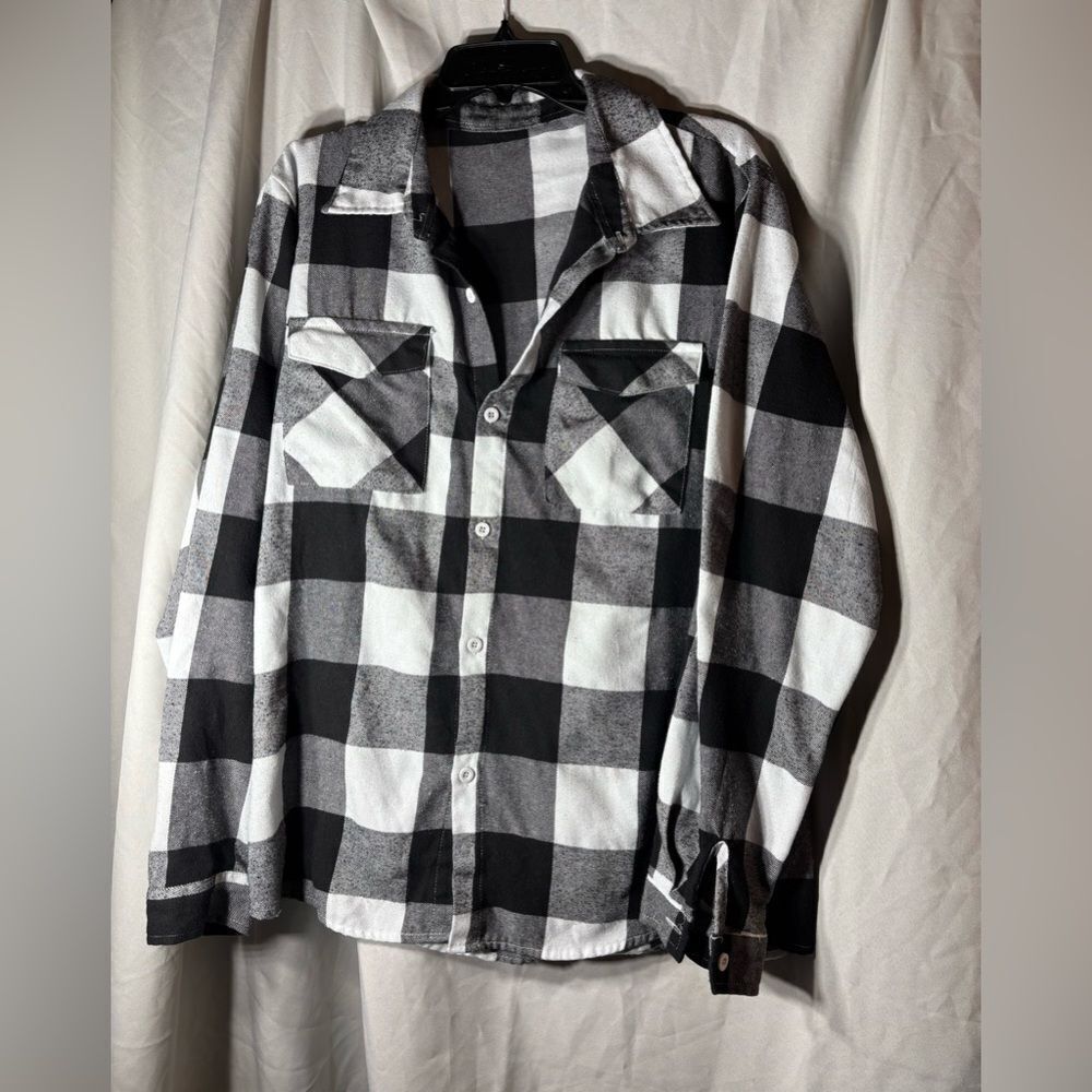 Black & White Flannel Long Sleeve Button Down Shirt SHEIN Size Large EPC